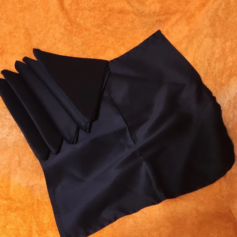 High quality cloth napkins.